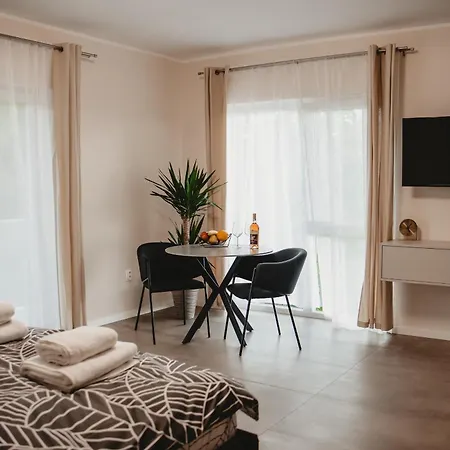 White House Iris Napoca - 6 Appartement