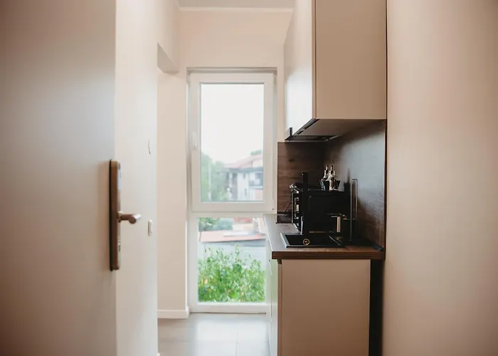 White House Iris Napoca - 6 *